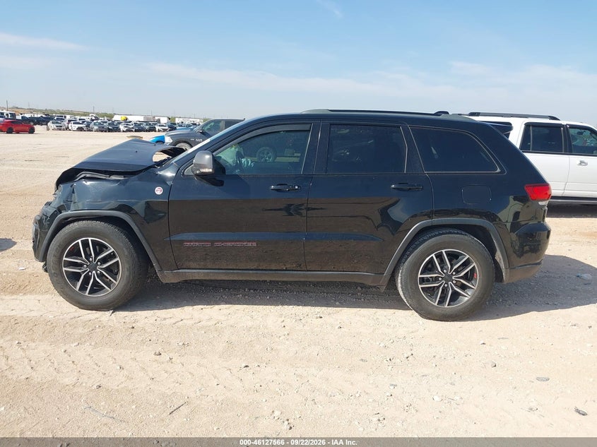 JEEP GRAND CHEROKEE - zdjęcie 15