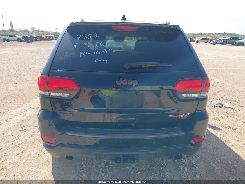 JEEP GRAND CHEROKEE - zdjęcie 17