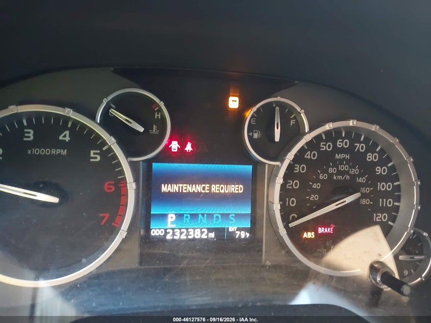 TOYOTA TUNDRA - zdjęcie 7