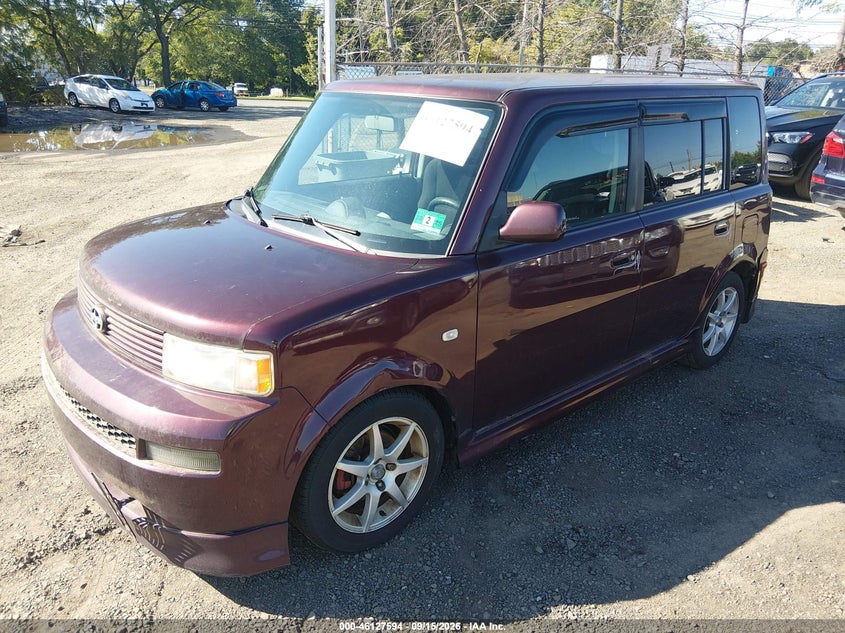 2005 Scion xB, Flood, IAAI, VIN JTLKT324X50204138 — photo 2