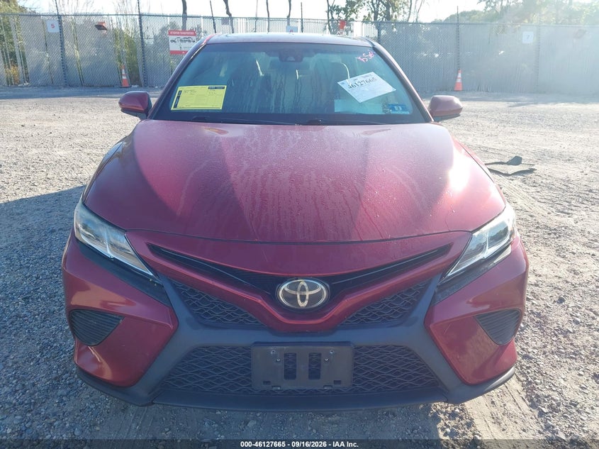 TOYOTA CAMRY - zdjęcie 12