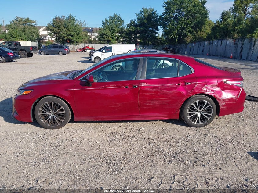 TOYOTA CAMRY - zdjęcie 14