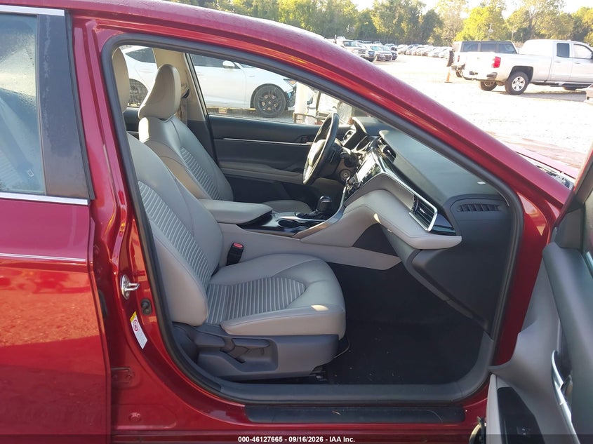 TOYOTA CAMRY - zdjęcie 5