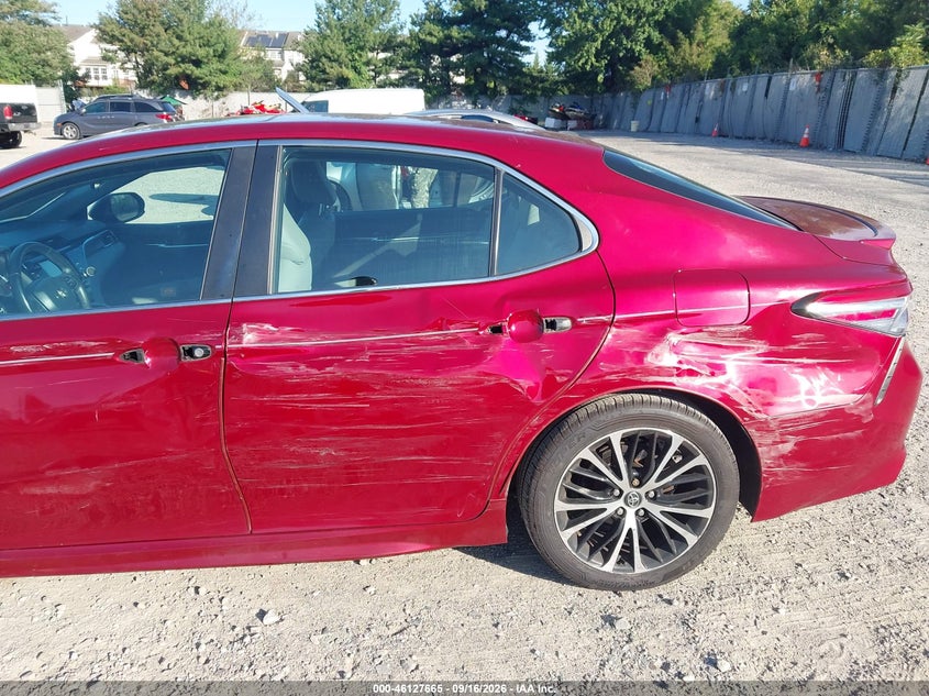 TOYOTA CAMRY - zdjęcie 6