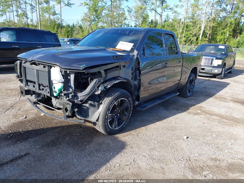 Vin: 1c6rrebt5nn202304, lot: 46627392, ram 1500 big horn  4x2 6'4 box 20222