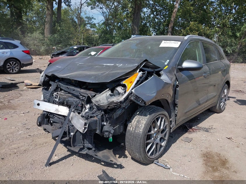 Vin: kndcb3lc2j5122135, lot: 46627485, kia niro lx 20182