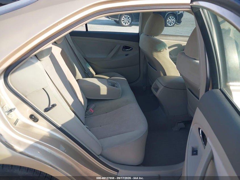 2010 TOYOTA CAMRY auction photo 8
