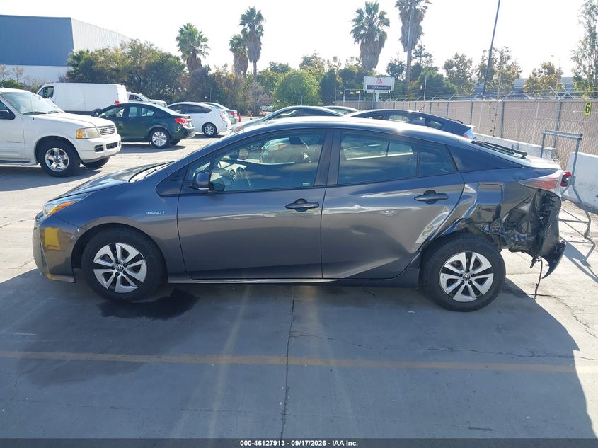 TOYOTA PRIUS - zdjęcie 15