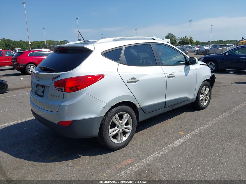 Vin: km8ju3ac0bu137918, lot: 46627672, hyundai tucson gls 20114
