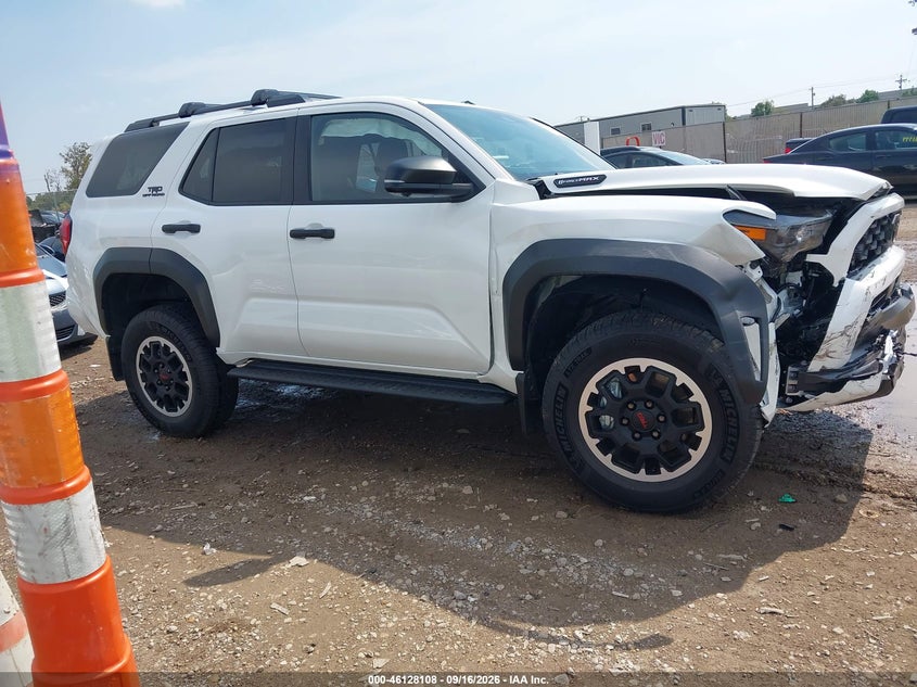 TOYOTA 4RUNNER HYBRID - zdjęcie 13