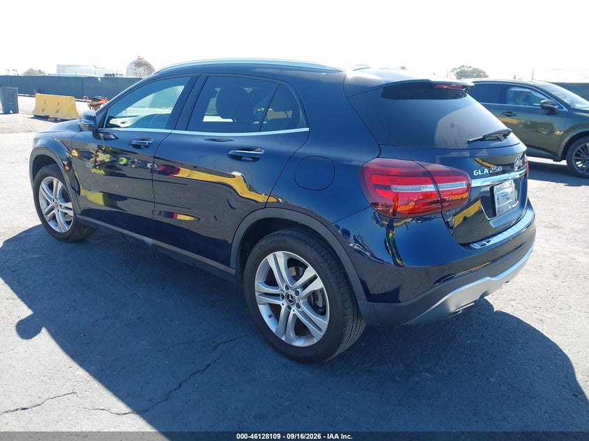2018 MERCEDES-BENZ GLA auction photo 3