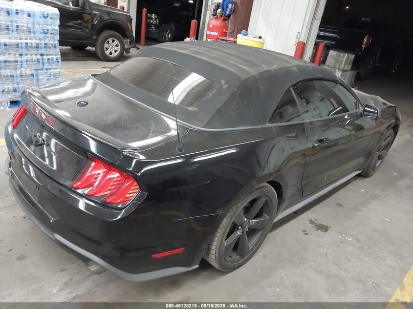 FORD MUSTANG - zdjęcie 4