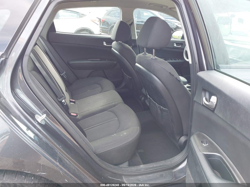 2017 KIA OPTIMA LX · Фото 8