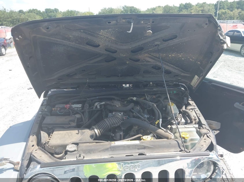 JEEP WRANGLER 2011 VIN 1J4AA2D18BL630991