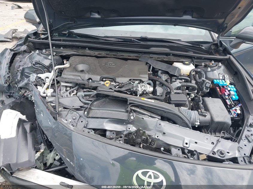 TOYOTA CAMRY - zdjęcie 10