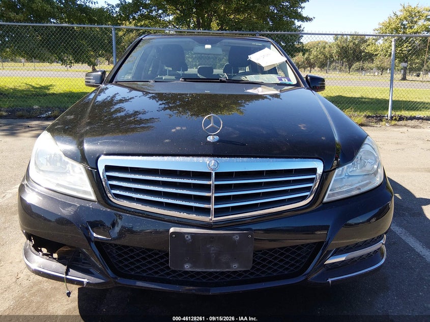 MERCEDES-BENZ C 300 2013 VIN WDDGF8AB4DF969787