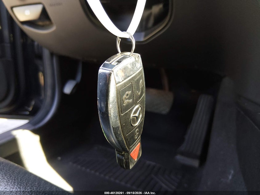 صورة 11 - MERCEDES-BENZ C 300