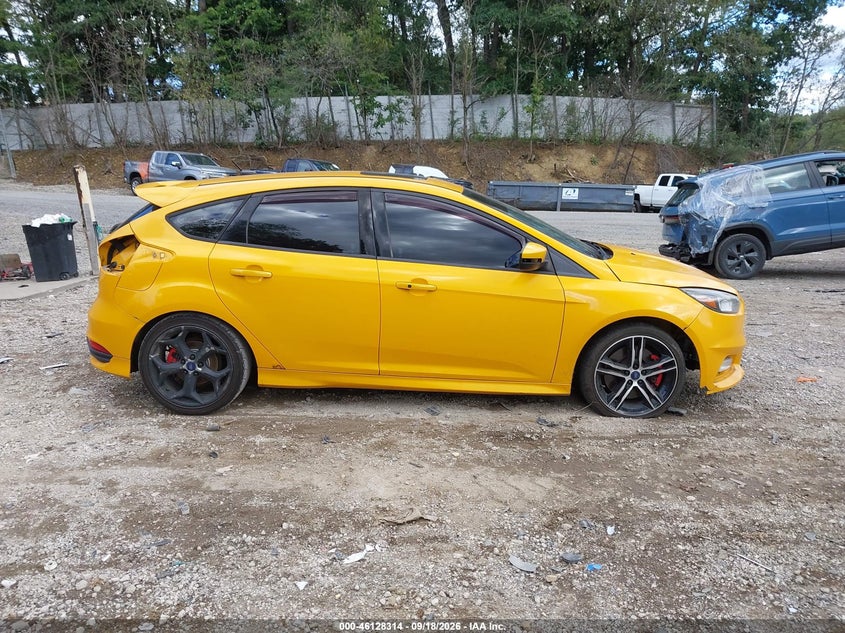 2016 FORD FOCUS ST · Фото 13