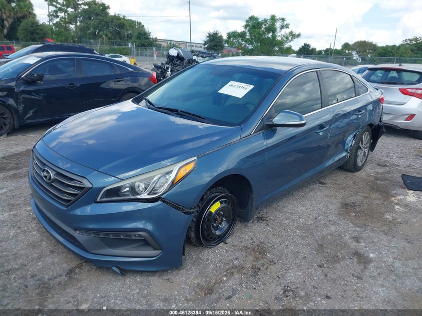 2016 Hyundai Sonata, Left Side, IAAI, VIN 5NPE34AF3GH311183 — photo 2