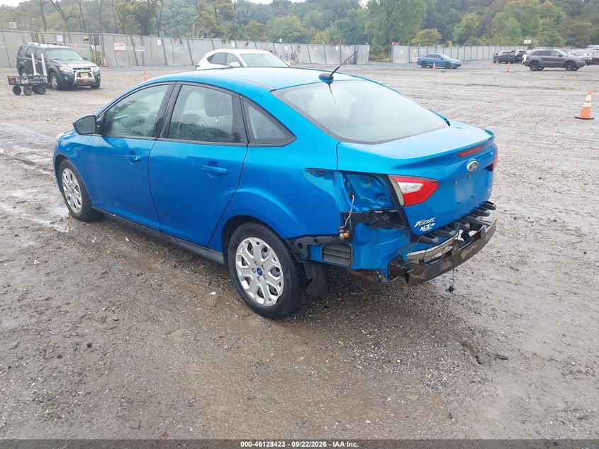 Vin: 1fahp3f2xcl307211, lot: 46628143, ford focus se 20123