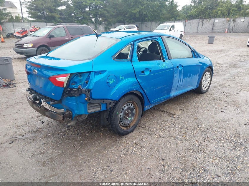 Vin: 1fahp3f2xcl307211, lot: 46628143, ford focus se 20124