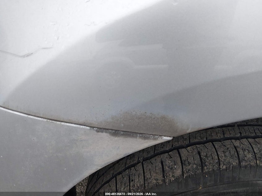 2013 SUBARU OUTBACK auction photo 6