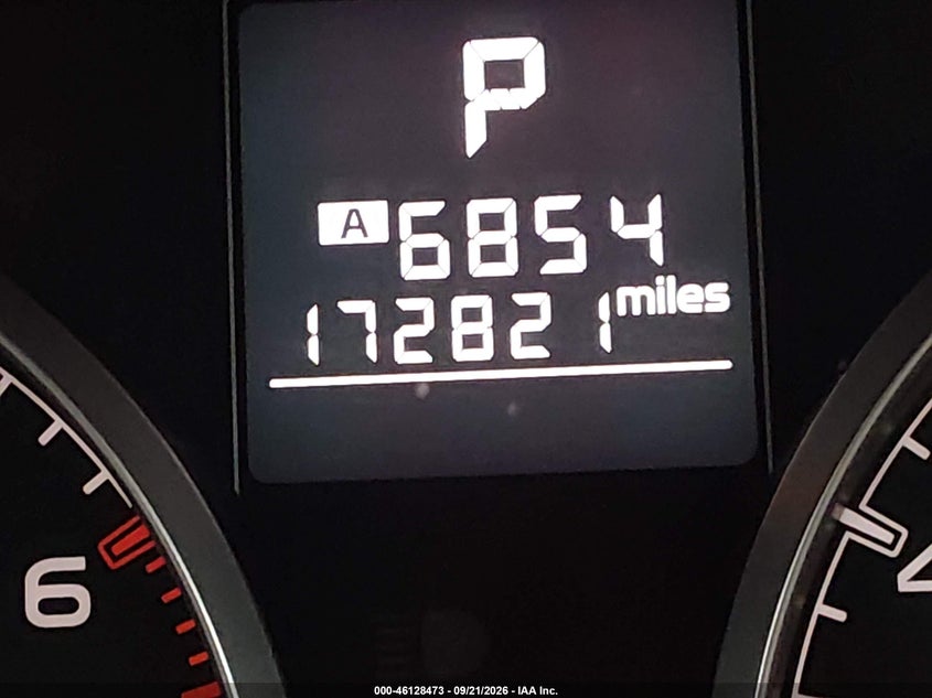 2013 SUBARU OUTBACK auction photo 7