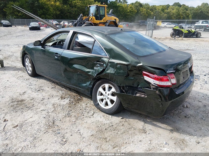 Vin: 4t1bf3ek8bu619911, lot: 46628200, toyota camry le 20113