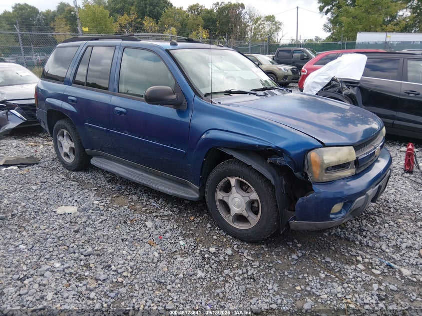 2005 CHEVROLET TRAILBLAZER auction photo 1
