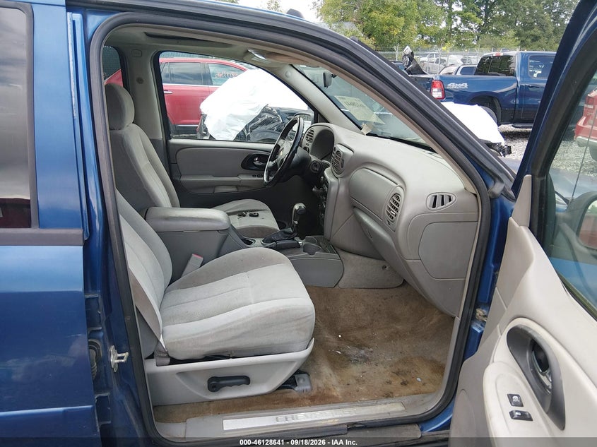 2005 CHEVROLET TRAILBLAZER auction photo 5