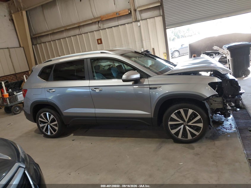2023 VOLKSWAGEN TAOS 1.5T SE · Фото 14