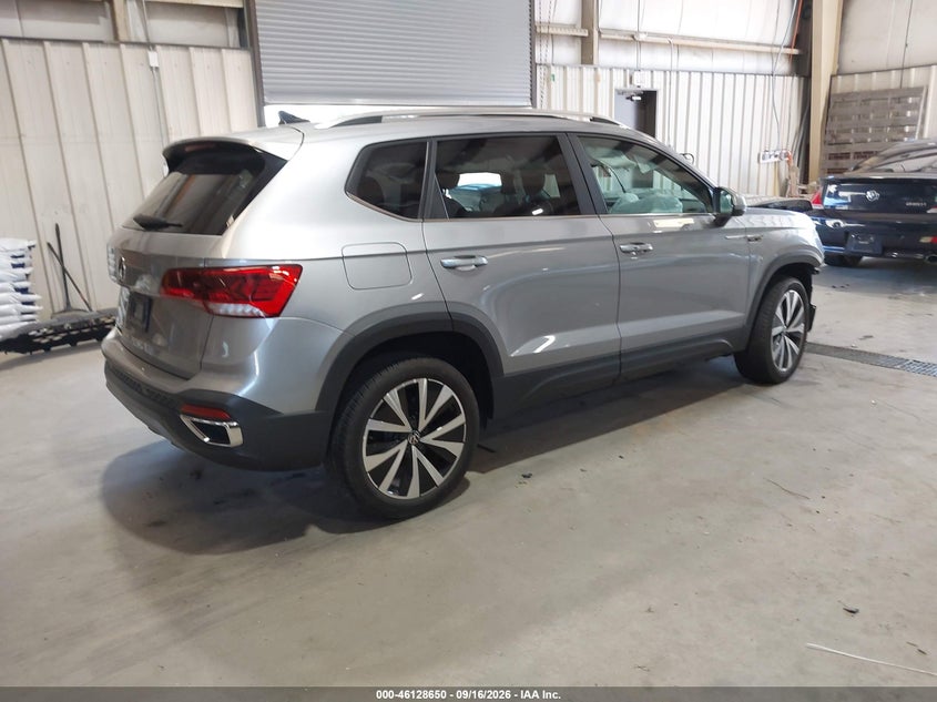 2023 VOLKSWAGEN TAOS 1.5T SE · Фото 4