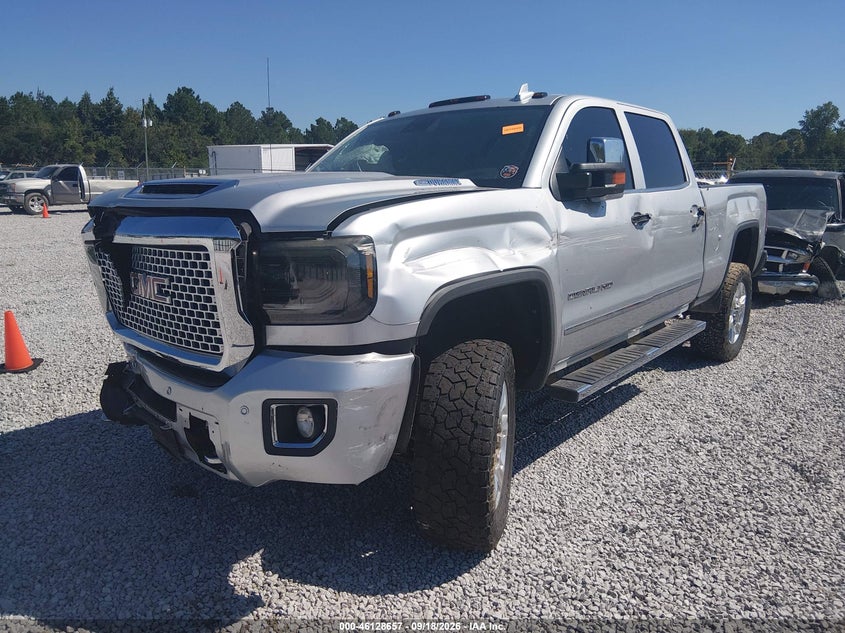 2017 GMC Sierra, Front End, IAAI, VIN 1GT12UEY6HF230042 — photo 2