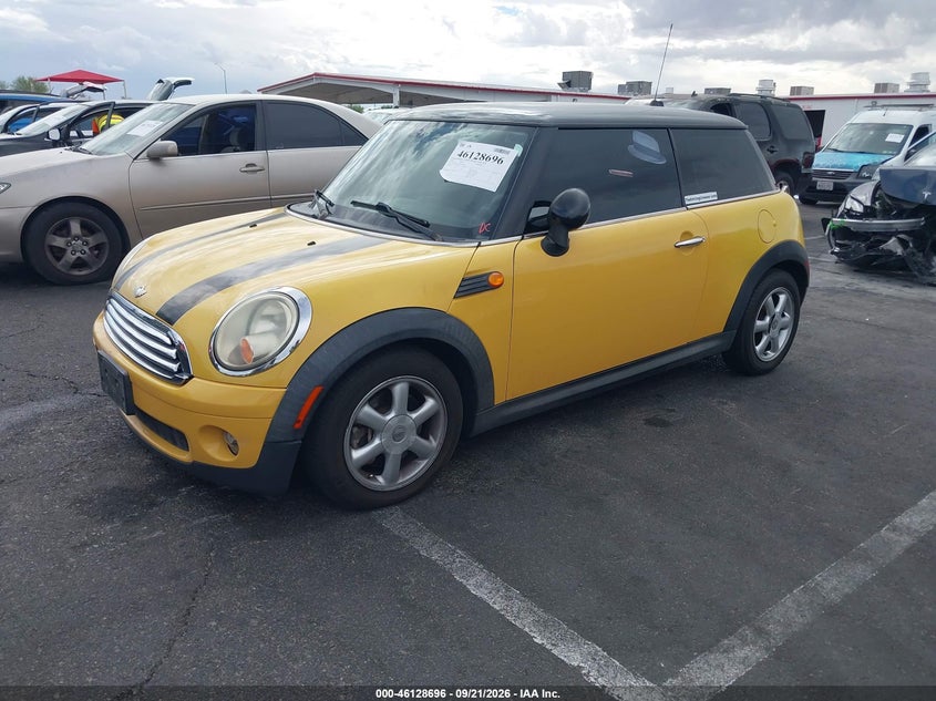 MINI COOPER 2008 VIN WMWMF33548TU68149