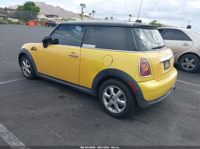 MINI COOPER 2008 VIN WMWMF33548TU68149