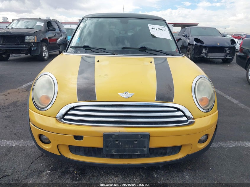 MINI COOPER 2008 VIN WMWMF33548TU68149
