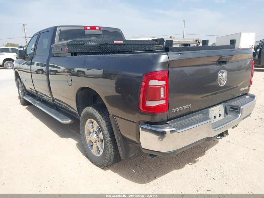 Vin: 3c6ur5jj9rg192885, lot: 46628465, ram 2500 big horn  4x4 8' box 20243