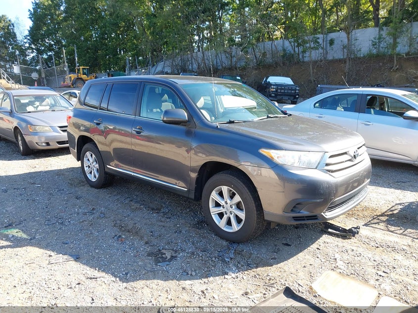2011 TOYOTA HIGHLANDER auction photo 1