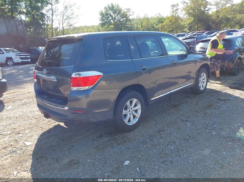 2011 TOYOTA HIGHLANDER auction photo 4