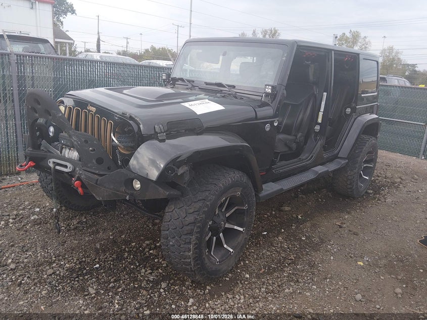 2014 Jeep Wrangler Unlimited Sahara, Left Front, IAAI, VIN 1C4HJWEGXEL170252 — photo 2