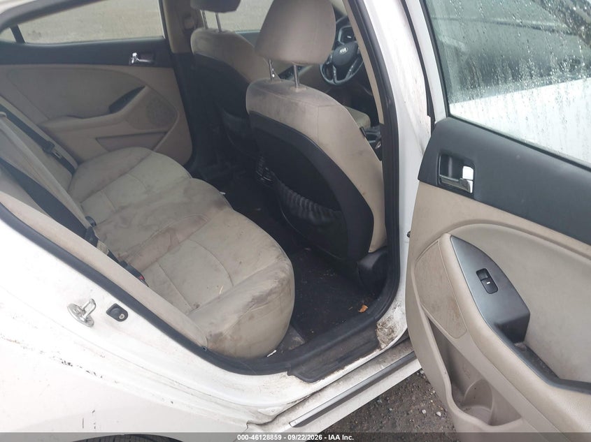 2013 KIA OPTIMA HYBRID auction photo 8