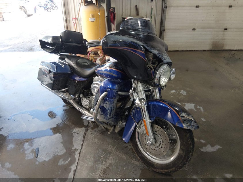 HARLEY-DAVIDSON FLHTCSE 2004