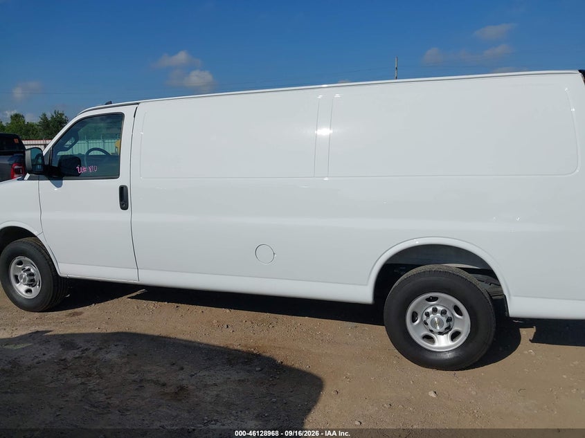 CHEVROLET EXPRESS CARGO 2025 VIN 1GCWGBFP4S1264258