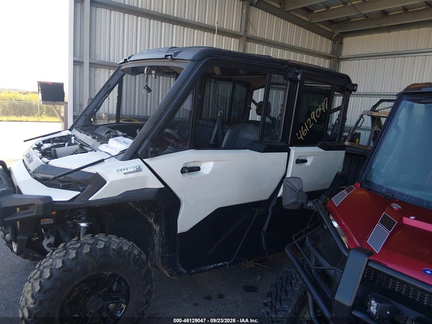 CAN-AM DEFENDER MAX 2026