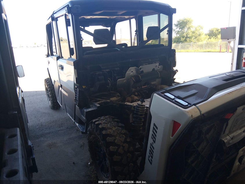 CAN-AM DEFENDER MAX 2026
