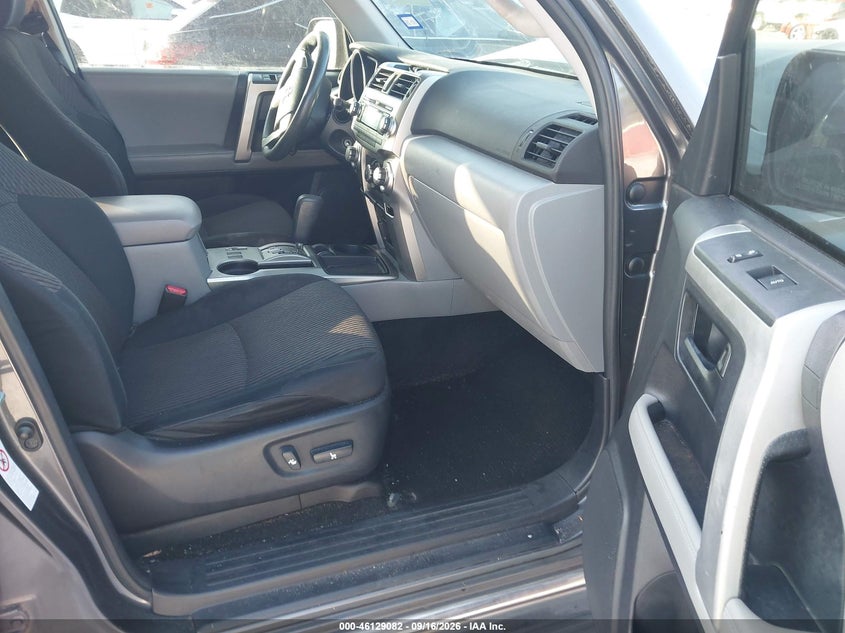 2011 TOYOTA 4RUNNER auction photo 5