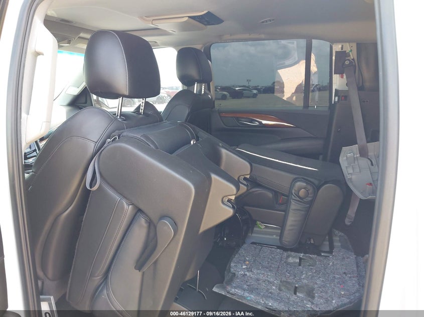 CADILLAC ESCALADE ESV - zdjęcie 8