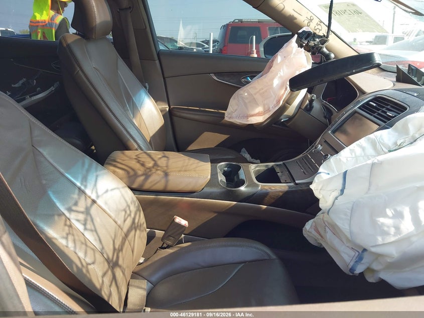2016 LINCOLN MKX auction photo 5