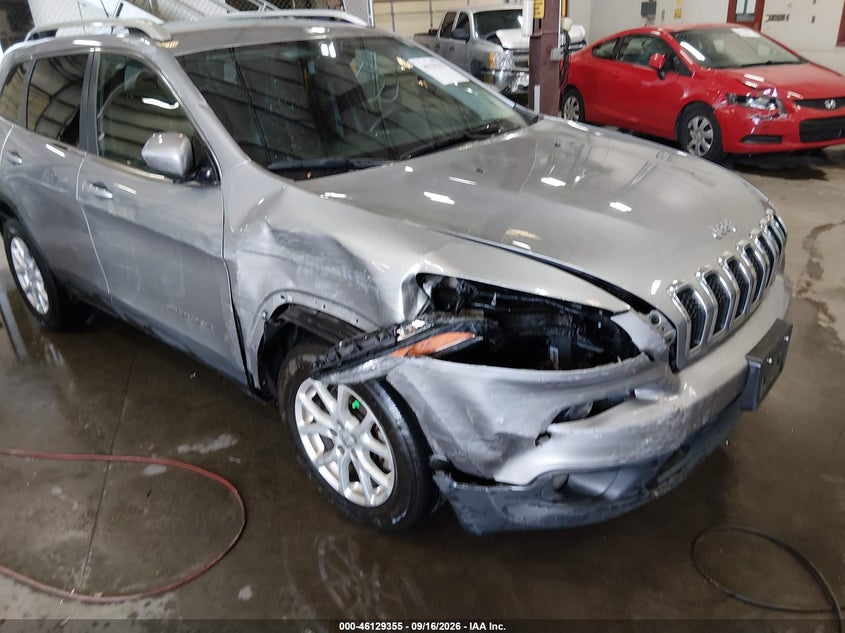 2016 JEEP CHEROKEE auction photo 6