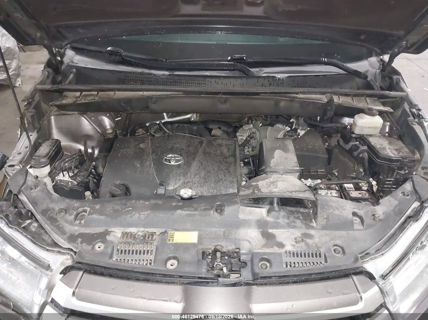 TOYOTA HIGHLANDER - zdjęcie 10